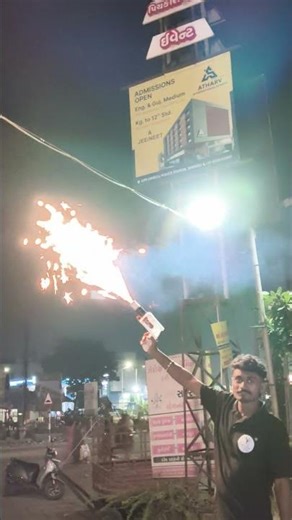 sparkle cold pyro cracker 30 second