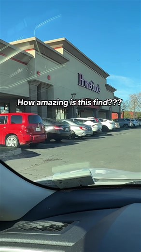 Embrace Classic Holiday Place Settings for 2026