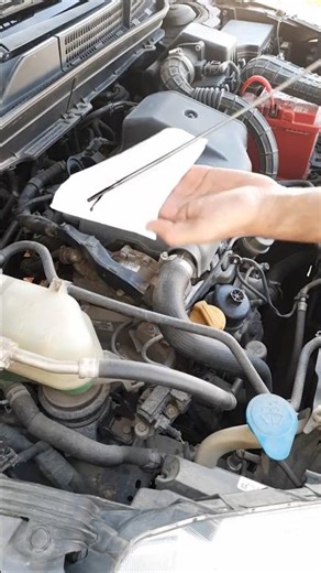 Right Way to Check Engine Oil Level