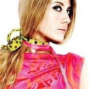 Emma Crompton Boyfriend 2025: Dating History & Exes - CelebsCouples