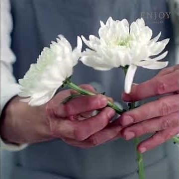 How To Make an Elegant Flower Arrangement in a Short Vase or Goblet