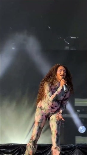 JADE Takes the U.S. Festival Stage for the First Time