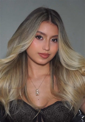 A veces solo necesitas el maquillaje correcto para verte como tu MEJOR VERSIÓN🫶🏼✨ Agenda tu maquillaje conmigo👇🏼💄 #maquilladoracali #cali #maquillajecali #noviascali