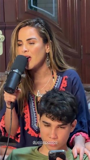 Wanessa went live on TikTok for the first time at Fazenda É O Amor