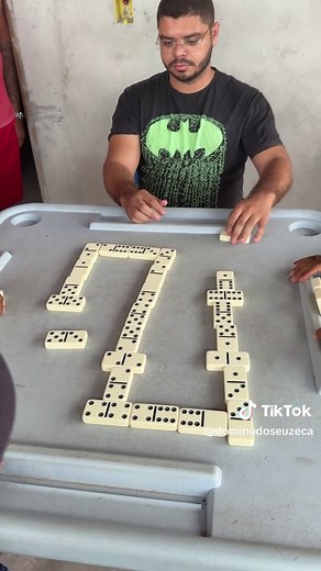 Domino: Estratégias e Dicas para Jogar com 28 Peças