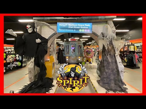 Spirit Halloween FLAGSHIP 2025 OPENING DAY TOUR - Full Store Walkthrough