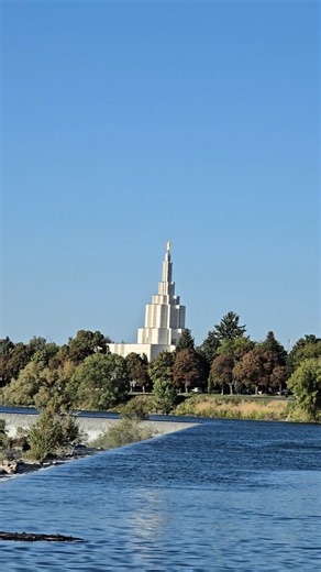 The Snake River, Idaho Falls, Idaho (US)