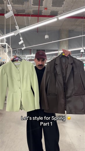 Spring Fashion Lookbook: Stylish Blazers and Denim Shorts