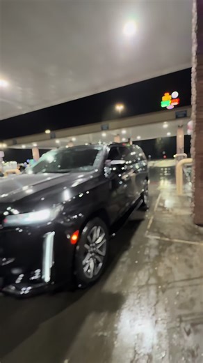 When the dreams come true….#elitemiamirides #uber #carservice #limo #chauffeur