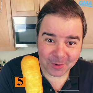 Make "Yummy Mummies" out of Twinkies this Halloween for an at-home treat! 🎃 https://gma.abc/31Te824 | Good Morning America