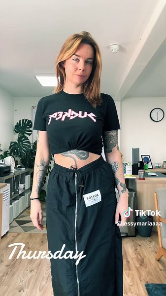 Been really struggling recently with my style and not knowing what suits me and what does! Decided to film my outfits for the week! Fully need to get out of my comfort zone! 😫 Suggestions welcome 🥹