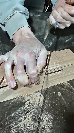 Master Carpenter Crafts Perfect Wood Joints – Step-by-Step Joinery Magic!
