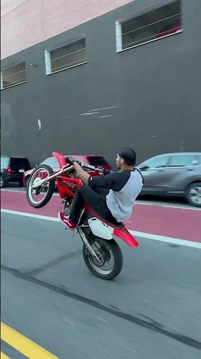 honda cr85 #2tiempos #moto #wheelie