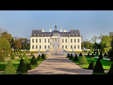 Le château "Louis XIV" à Louveciennes vendu 275 millions d'euros