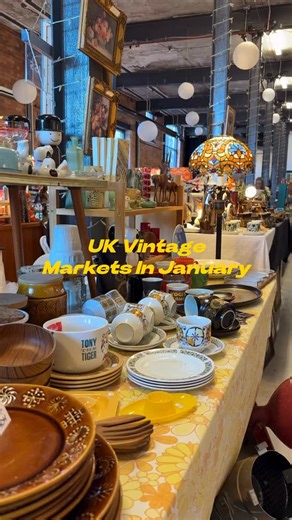 VINTAGE MARKETS IN THE UK - January Edition 🇬🇧 The Brighton Vintage Furniture & Flea Market 🗓️ Saturday 17th January 2026 📍Church of St. Bartholomew, Ann Street, Brighton, BN1 4GP The Hyde Park Vintage Furniture & Flea Market 🗓️ Saturday 17th January 2026 📍St John’s Hyde Park, Hyde Park Crescent, London, W2 2QD The Newmarket Vintage Furniture & Flea Market 🗓️ Saturday 24th January 2026 📍Newmarket Rowley Mile Course, Cambridge Road, Newmarket, CB8 0TF The Bristol Vintage Furniture & Flea 