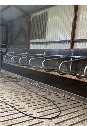 From dirty to spotless 🫧✨ Farm shed fully cleaned and disinfected 🦠 Because clean sheds matter for animal health 🐄 Bookings now open🚜 🇮🇪#powerwashing #shed #deepclean #farmlife #irishfarming