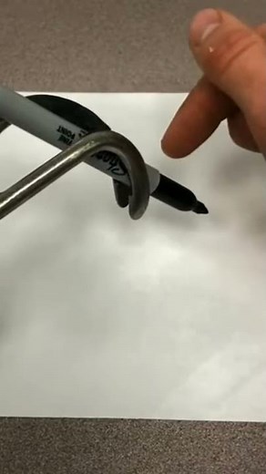 Amputee drawing with prosthetic arm | Amputee inspires us with the skillfully artwork