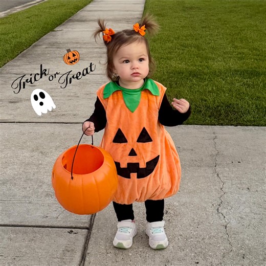 🎃 HAPPY HALLOWEEN! 🎃 Hope everyone had an awesome Halloween! This first timer had fun! 🥰 | Hey Penelope