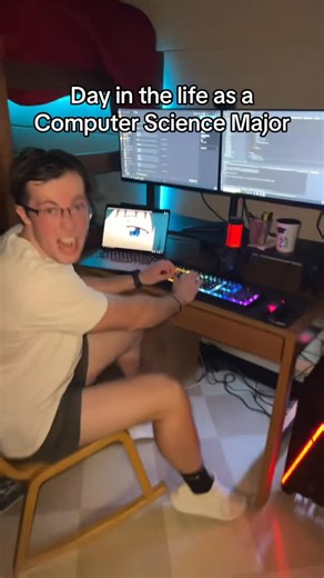 Andrew McKenna | Computer science majors are strange #computerscience #college #collegehumor #dayinthelife #majors | Instagram