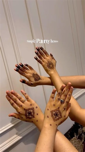 Try these😵😍🎀 #mehndi #hennatatto #henna #hennatattoodesign #hennadesign #creativehenna #mehandi