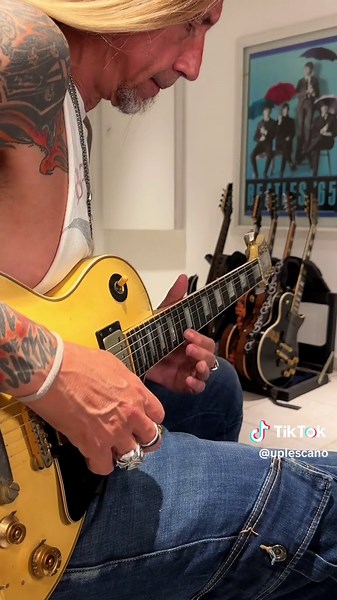 The Great Gary Moore Guitar Solo Performance