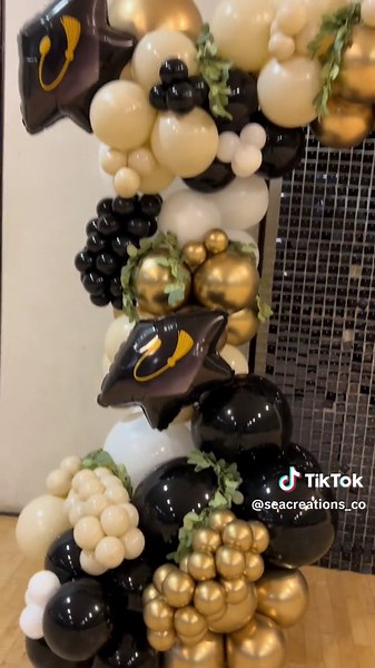 🎓 St. John Nepomucene Catholic Church Senior Graduation day! 🎓#catholicgraduateschool #senior #graddecor #graduationdecoration #graduationdecorations #graduate #grad #classof2024 #graduation2024 #balloonsdecoration #balloonartist #balloonstylist #balloonstyling #fyp #fypシ゚viral