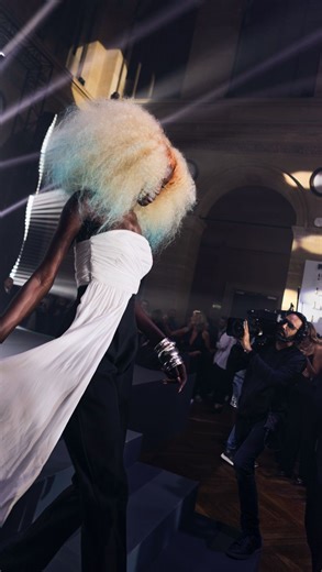 113K views · 2.7K reactions | Behind every hair transformation, there’s a hair pro and their craft. Let’s take a look behind the pros’ hands to see how the hair masterpieces come to life.  #LorealPro #ElevatedClassics #hairtransformation #hairshow | L'Oréal Professionnel | Facebook