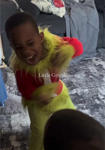 Little Grinch 😭🎄 #grinch #grinchmas #grinchtok #christmastok #christmas2024 #christmasoutfit #toddlertok #toddlersoftiktok #toddlersbelike #boymom #fyp