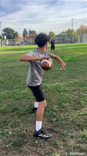 Insane Quarterback Mechanics Transformation! 📈🎯 #QBDrills #Football