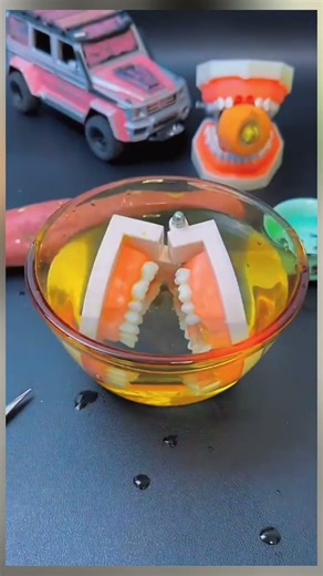 False teeth Molder Repair Gap Tooth Easy & Cheap #bead #repair #cheap #savemoney #fill #fix #tooth