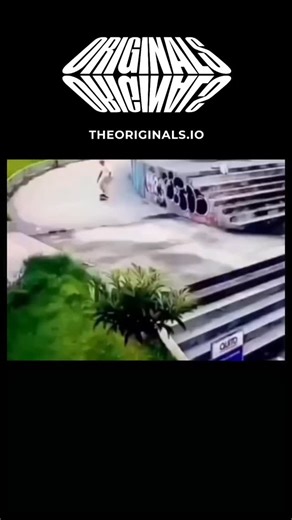 Momentos Video on Instagram: "Just some @momentos000_ 日本利用压电瓷砖将脚步转化为电能。这些瓷砖捕捉来自你脚步的动能。当你行走时，你的重量和动作会对瓷砖产生压力。瓷砖会轻微弯曲，从而产生机械应力。瓷砖内部的压电材料将这种应力转化为电能。每一步都会产生少量电荷，而数百万步结合在一起就能产生足够的电力来驱动 LED 灯、数字显示屏和传感器。在像涩谷车站这样繁忙的地方，每天大约有 240 万个脚步为这一系统作出贡献。这些电能可以被储存或立即使用，从而减少对传统电力来源的依赖，并支持可持续的城市基础设施。这种方法将日常运动转化为实用的可再生能源 #日本 #知识 #事实 #你知道吗 #推荐 #科技 #创新 #历史 #技术 #实验 #热门"