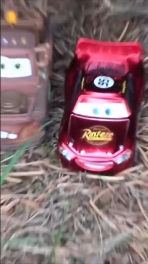 Disney Pixar Cars: McQueen & Mater’s Ghost Scare Loop!