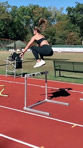 Pole Vault Training Session with Robin Hopp: Exciting Drills and Jumps!