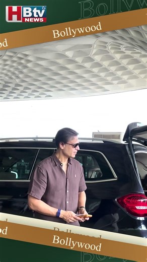 VIVEK OBEROI FLYING FROM MUMBAI SPOTTED AT AIRPORT #Mumbai #HBTVNews #VivekOberoi