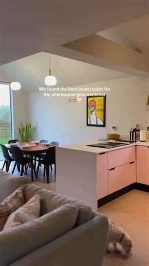 Discover Amana: The Best Beach Cabin for Girls Trips