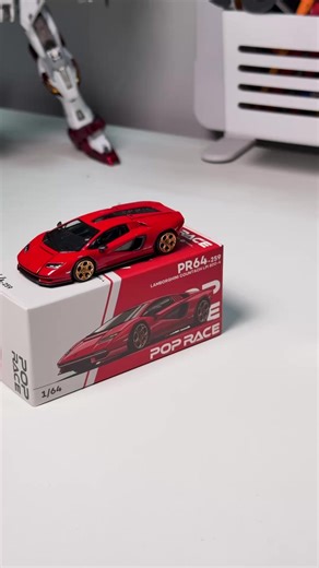 Lamborghini Countach vs Mini GT Diecast Comparison
