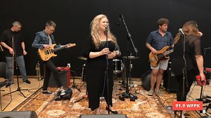 Louisville's own @Carly Johnson performed at Live Lunch in 2015! #40DaysOfForecastle | 91.9 WFPK