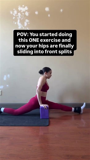 These are a must 🔥 and there are a few variations: -Low lunge slider: keep back leg on the