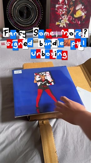 Unboxing the Pink Pantheress Vinyl Collection Part 1