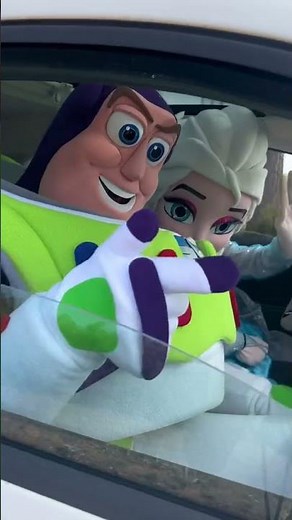 Princess elsa and Buzz Lightyear in the car