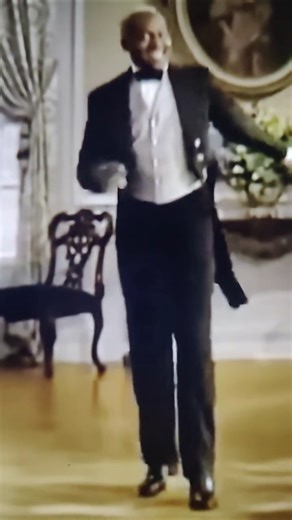 Bill Robinson Tab Dancing 1935 #tabdancing