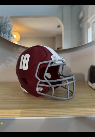 Built this Alabama mini helmet from scratch on my 3D printer 🔥🐘 Who’s ready for game day? #RollTide #sec #AlabamaFootball #3DPrinting #CollegeFootball