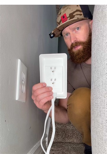 FLAT socket for BEHIND furniture! Where has this been my whole life?! #sleeksocket #tiktokmademebuyit #homeorganization #tiktokshopcreatorpicks #extensioncord