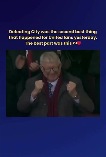 Sir Alex ferguson with a smile after a long time😍 #cityvsunited #mancityvsmanunited #shorts