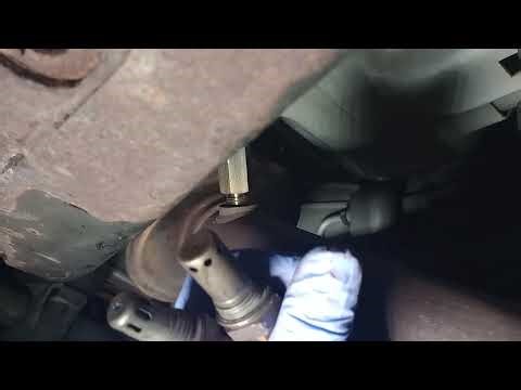 Downstream 02 Sensor Adapter installment Chevy Silverado