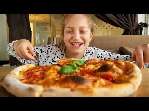 Let’s Discover Gravity – The Invisible Force Around Us!Science is Fun! Educational video for kids.