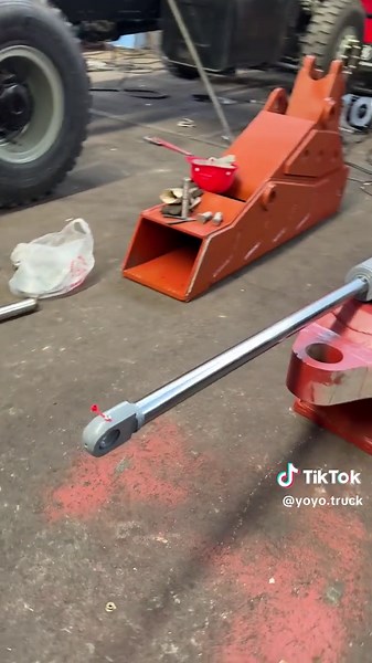 Heavy Duty Flatbed Truck Manufacturing in China