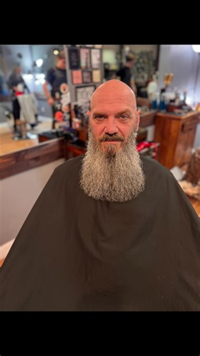 Essential Trimming Tips for a Healthy Big Beard