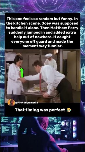 Friends (1994–2004) Matthew Perry Jumped In Out of Nowhere 😂