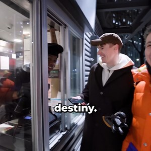 102K views · 1.6K reactions | The cashier was so confused 勞 | JOLLY | Facebook